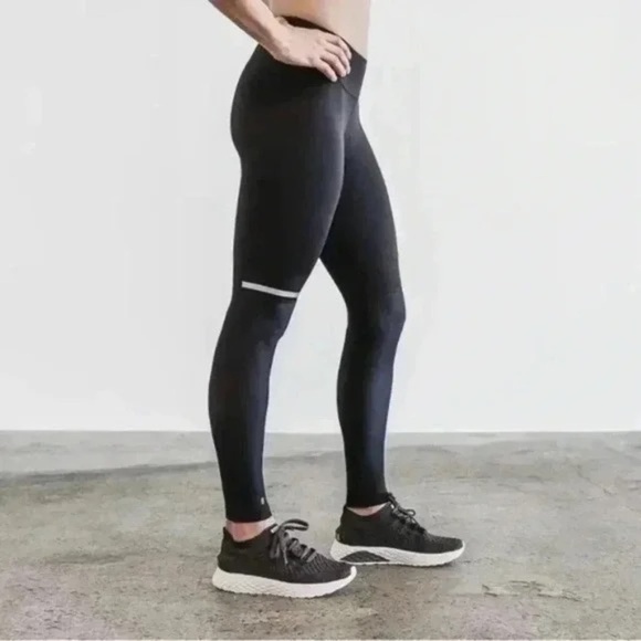 Nobull Mesh Pace Tight Leggings - Picture 1 of 11